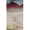 Lenzuolino con Fascia bordo fantasia e Ricamo Cuore con iniziale Bimbo/a